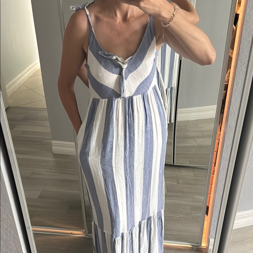 Tommy Bahama Blue and White Sleeveless Sundress